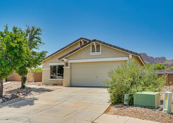 W/ Patio, Grill & Mountain Views! Holiday home *